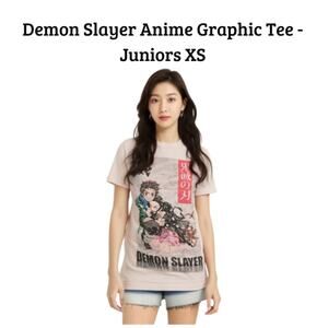 Demon Slayer Graphic Tee – Junior’s Small